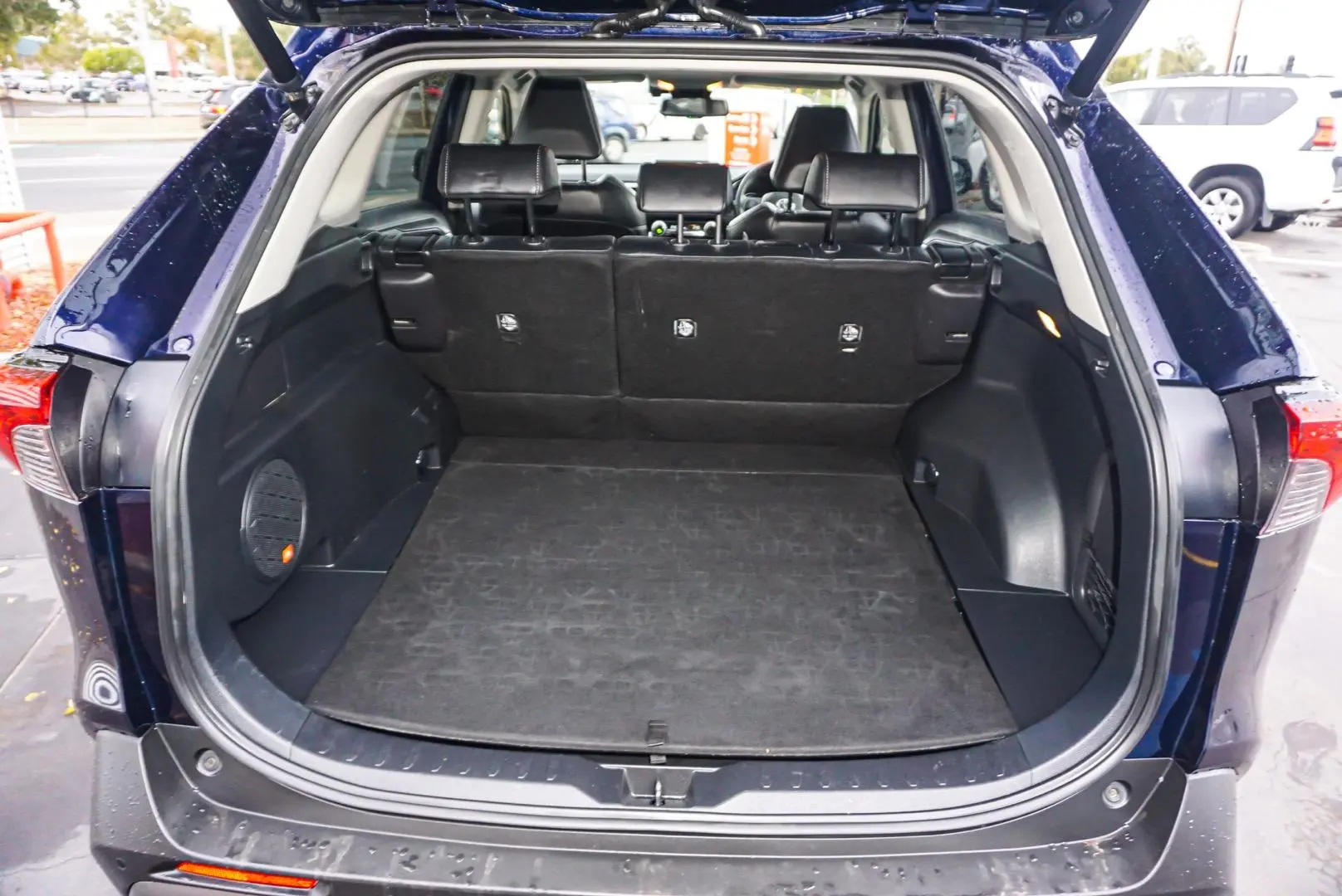 2021 Toyota RAV4 Gallery Image 10