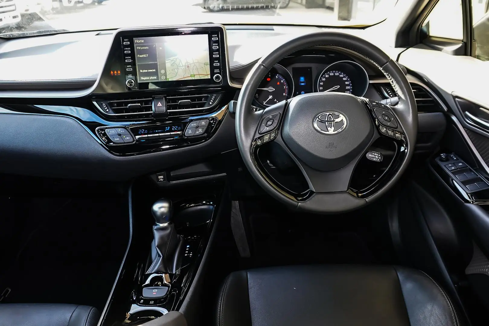 2023 Toyota C-HR Gallery Image 8