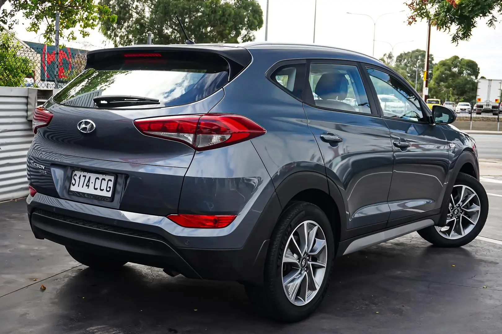 2018 Hyundai Tucson Gallery Image 3