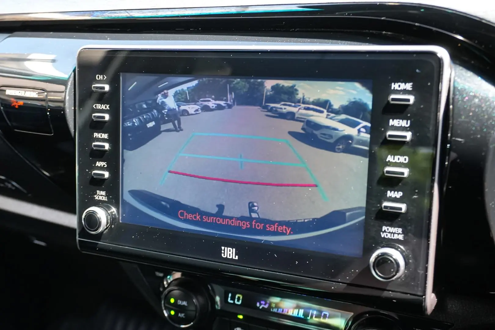 2022 Toyota Hilux Gallery Image 21