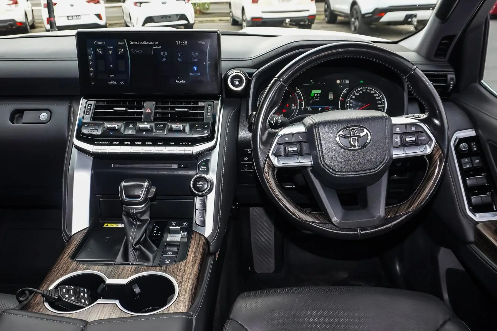 2022 Toyota Landcruiser Gallery Image 9