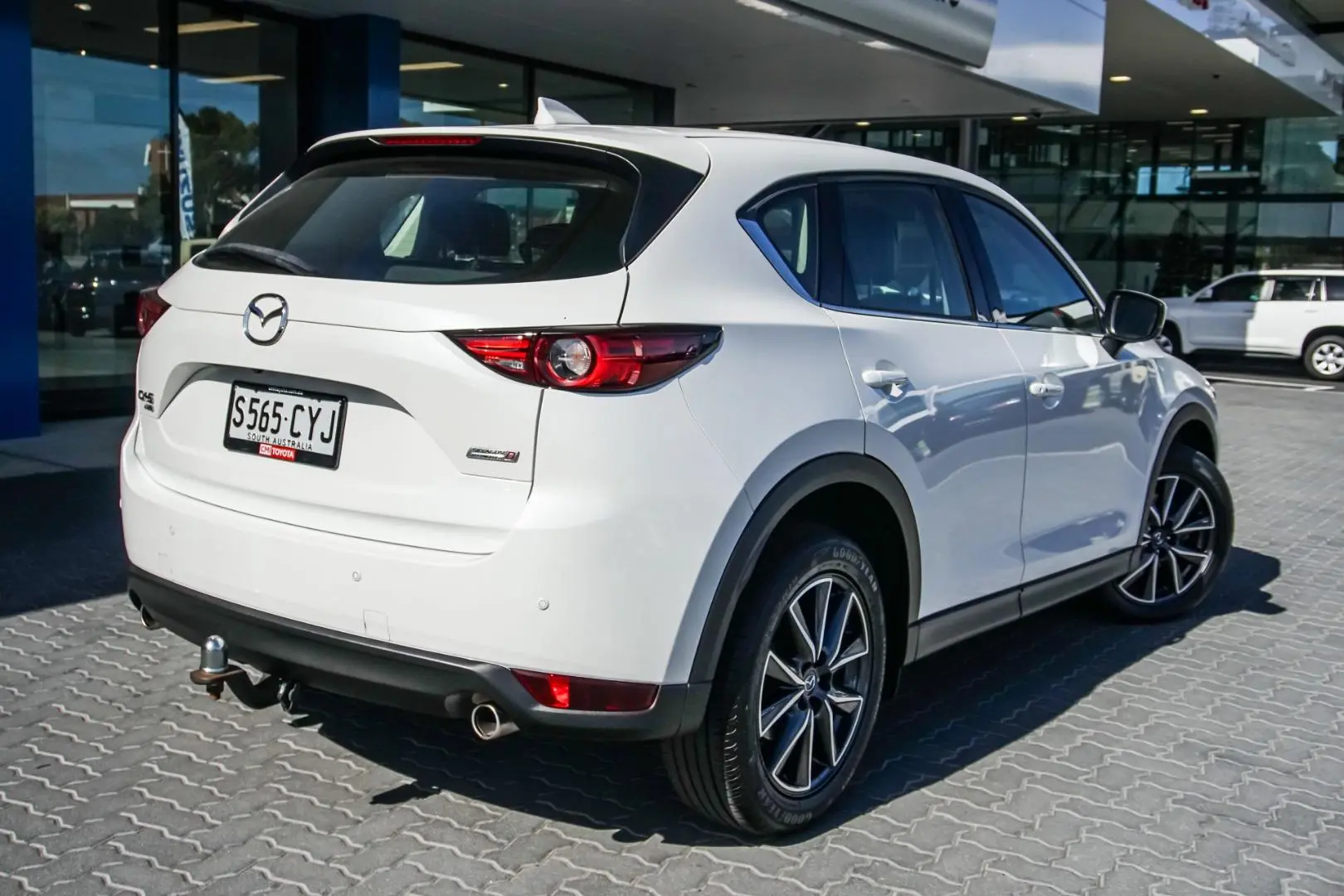 2017 Mazda Cx-5 Gallery Image 2