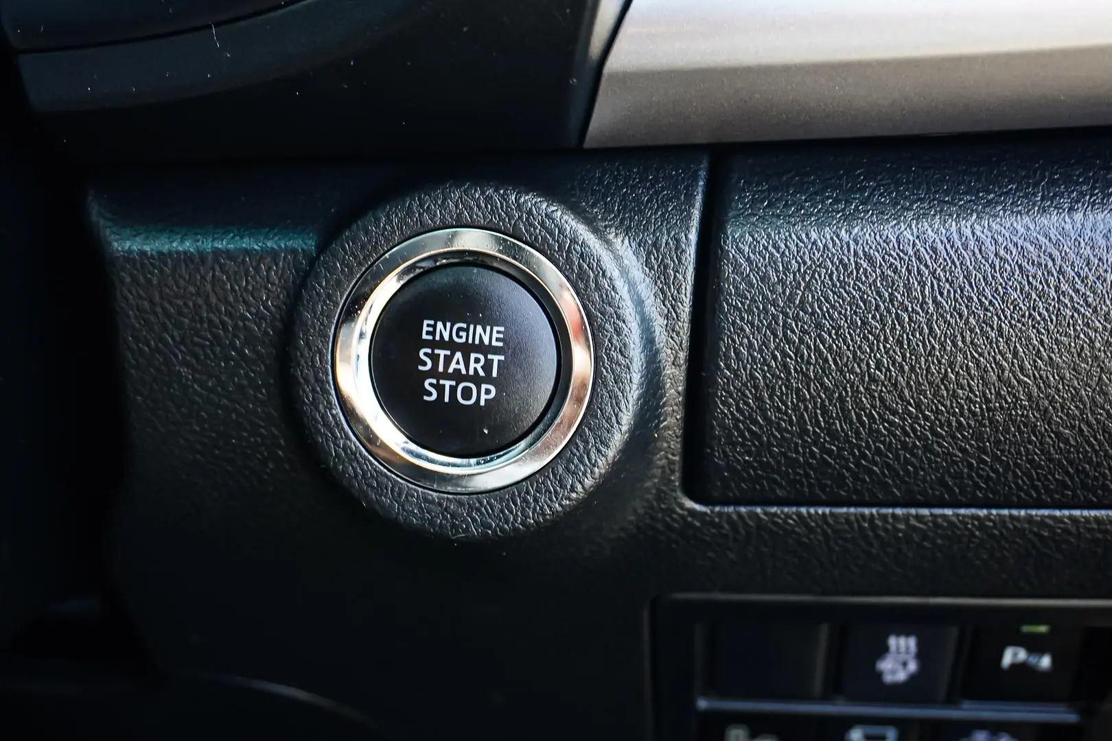 2023 Toyota Hilux Gallery Image 25