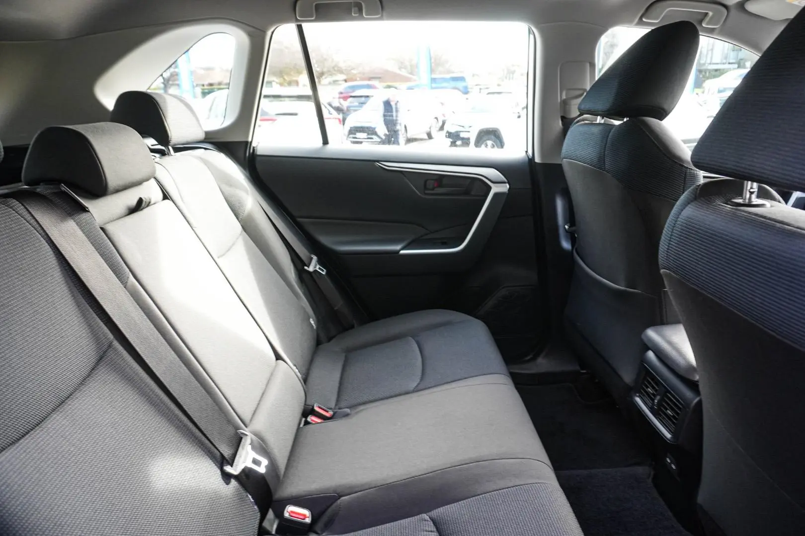2024 Toyota RAV4 Gallery Image 9