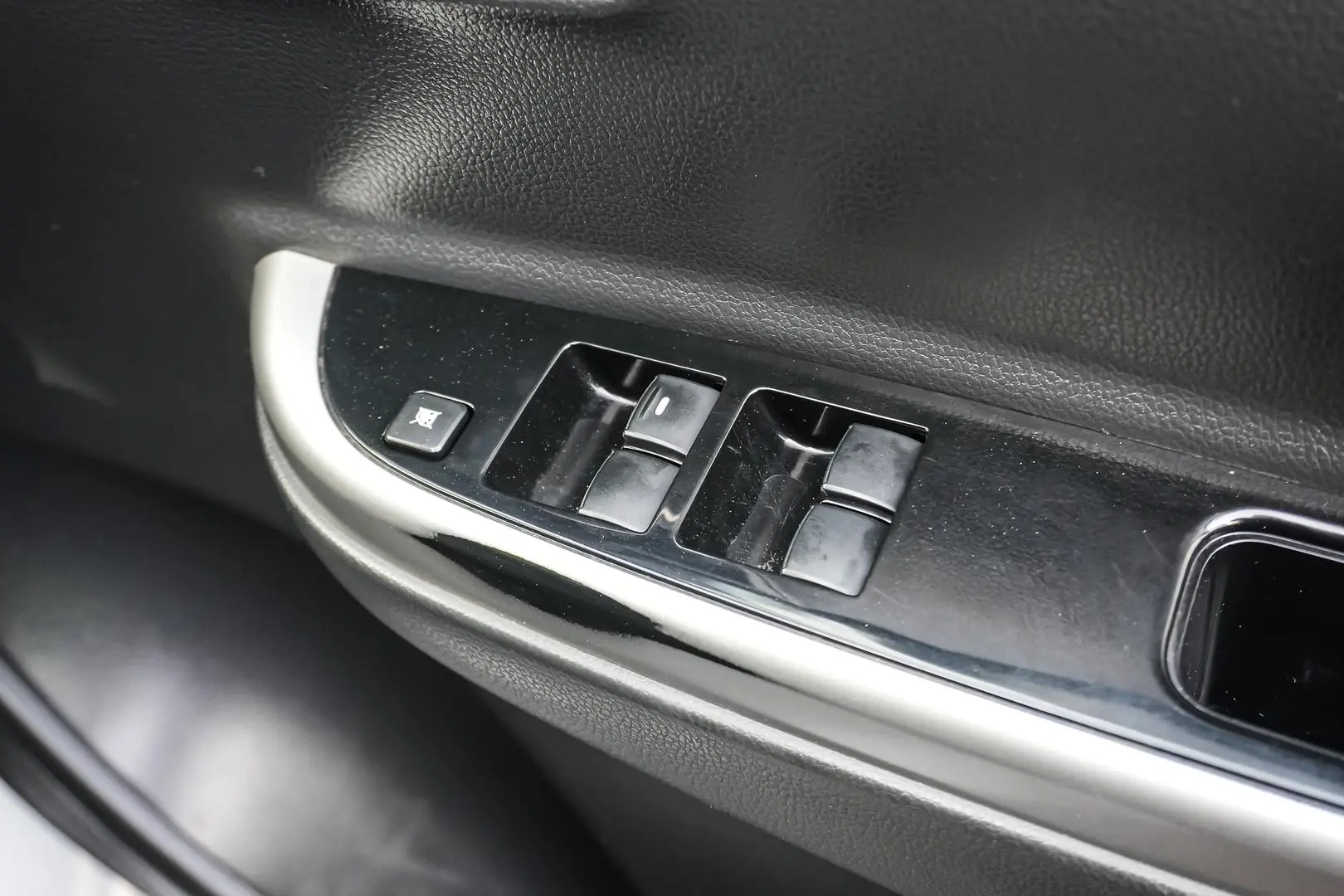 2019 Mitsubishi Triton Gallery Image 16