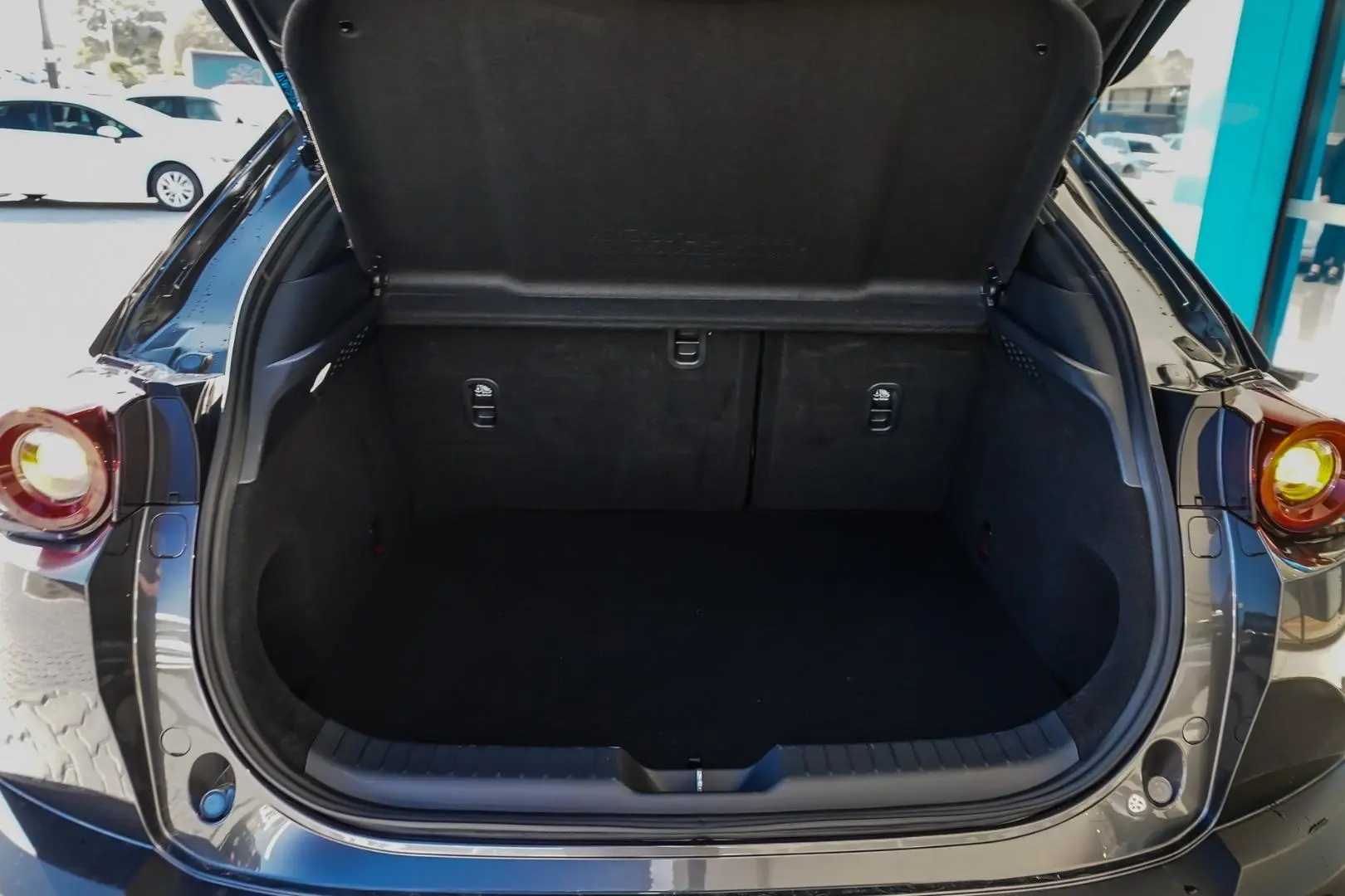 2021 Mazda MX-30 Gallery Image 11