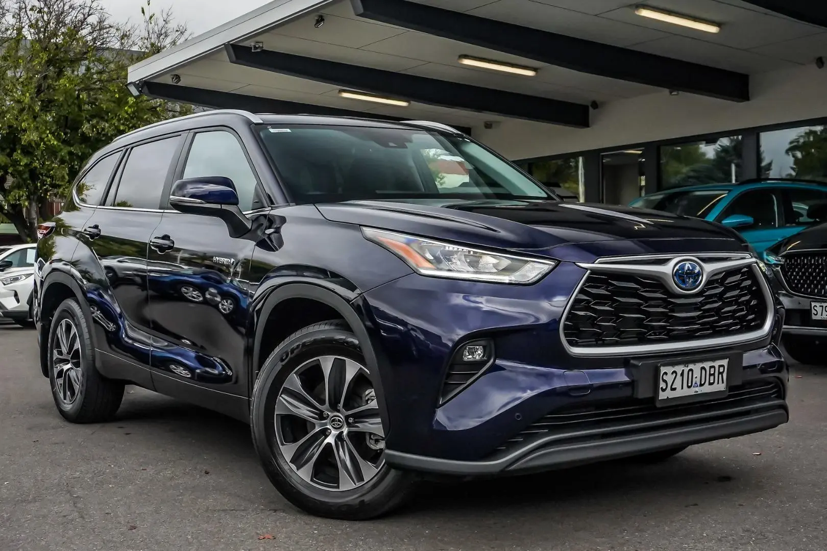 2024 Toyota Kluger Gallery Image 2