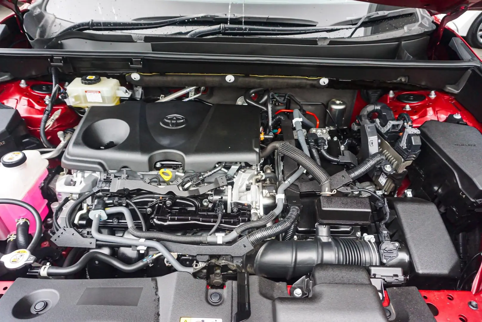 2021 Toyota RAV4 Gallery Image 23