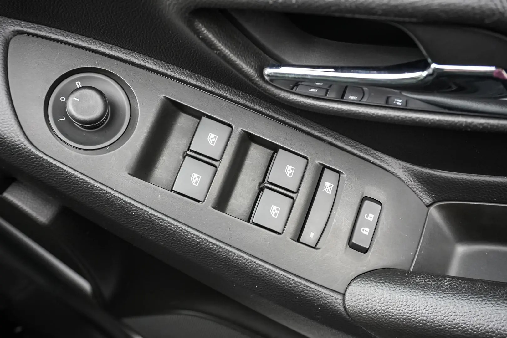 2017 Holden Trax Gallery Image 18