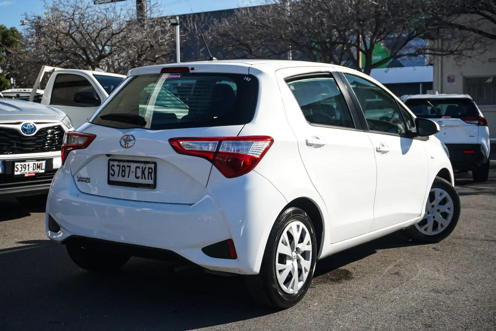 2019 Toyota Yaris Gallery Image 3