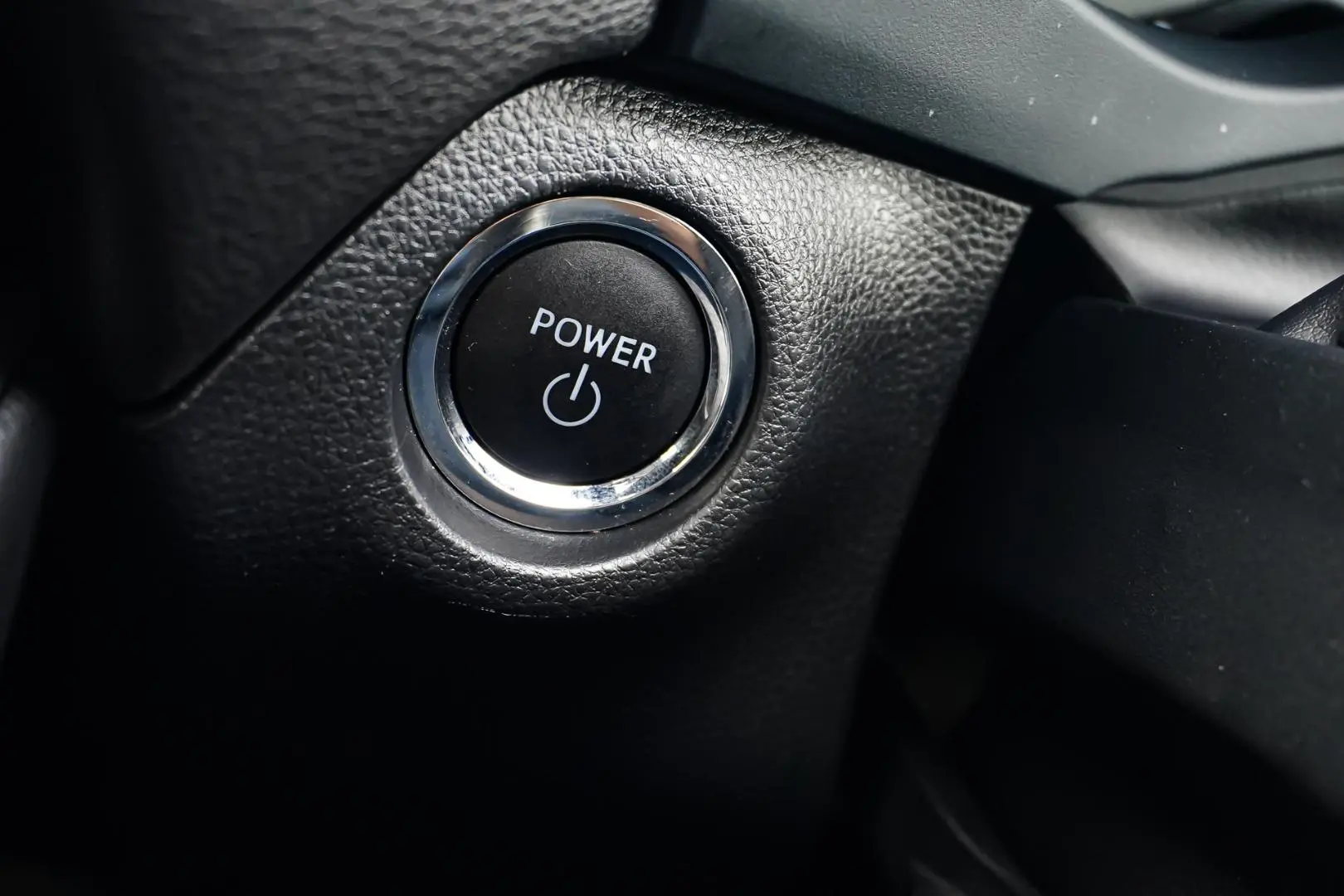 2025 Toyota RAV4 Gallery Image 24