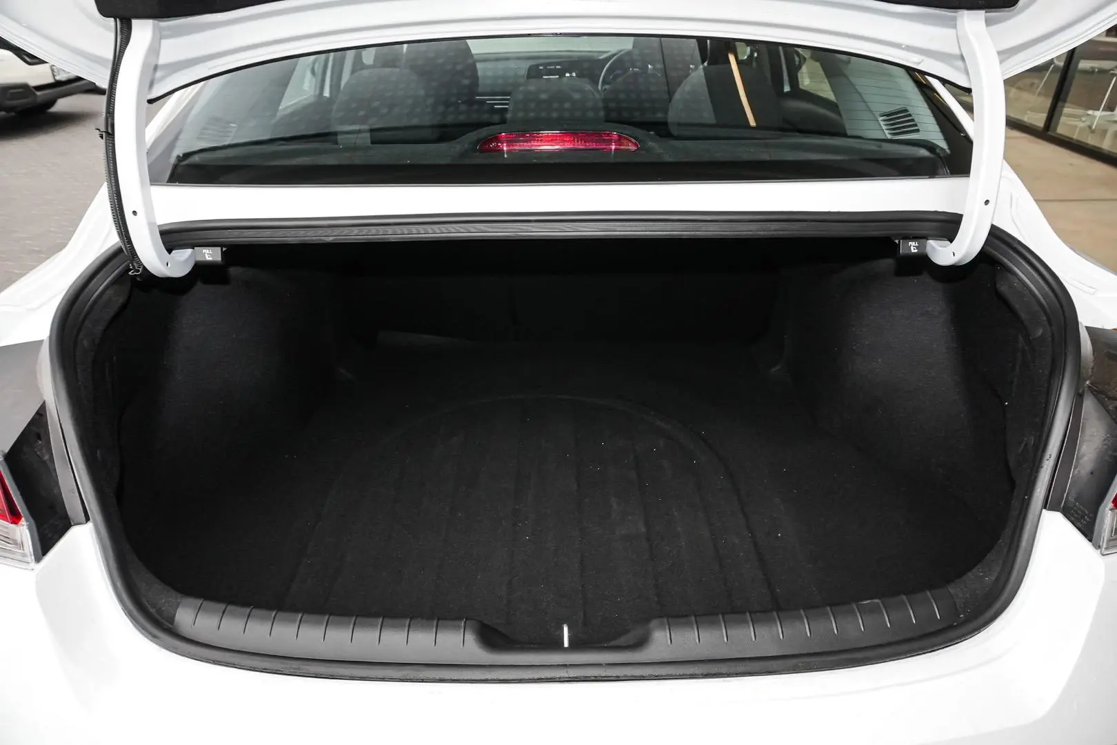 2025 Hyundai i30 Gallery Image 11