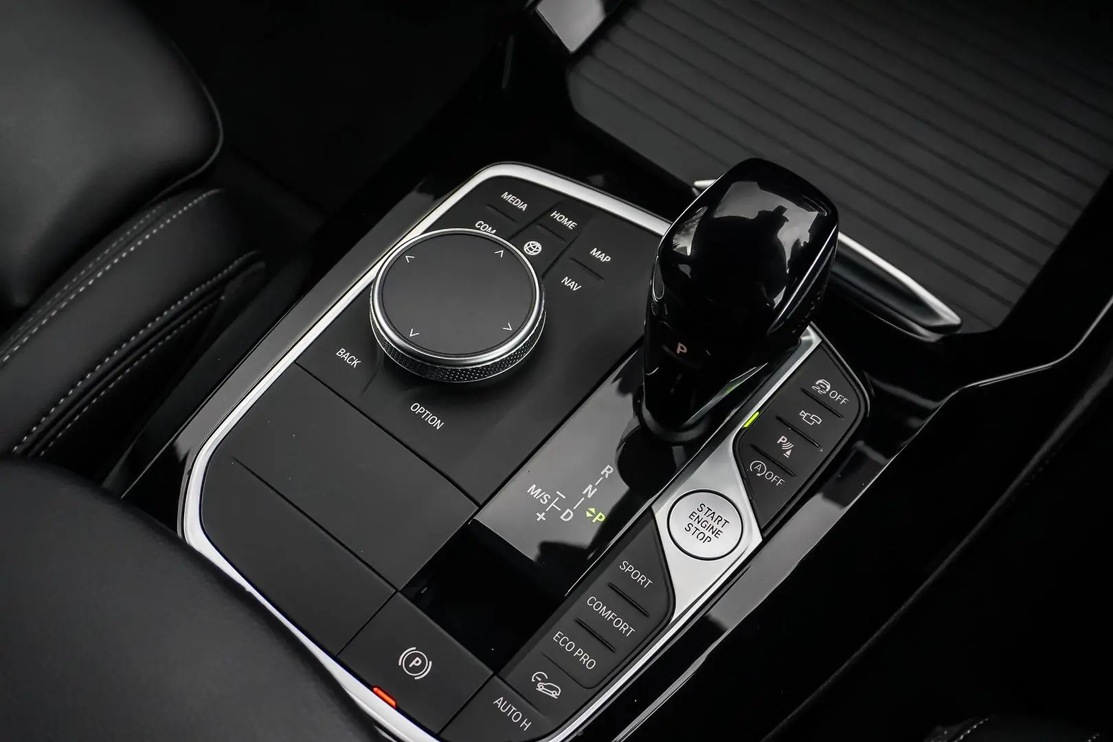 2022 BMW X4 Gallery Image 18