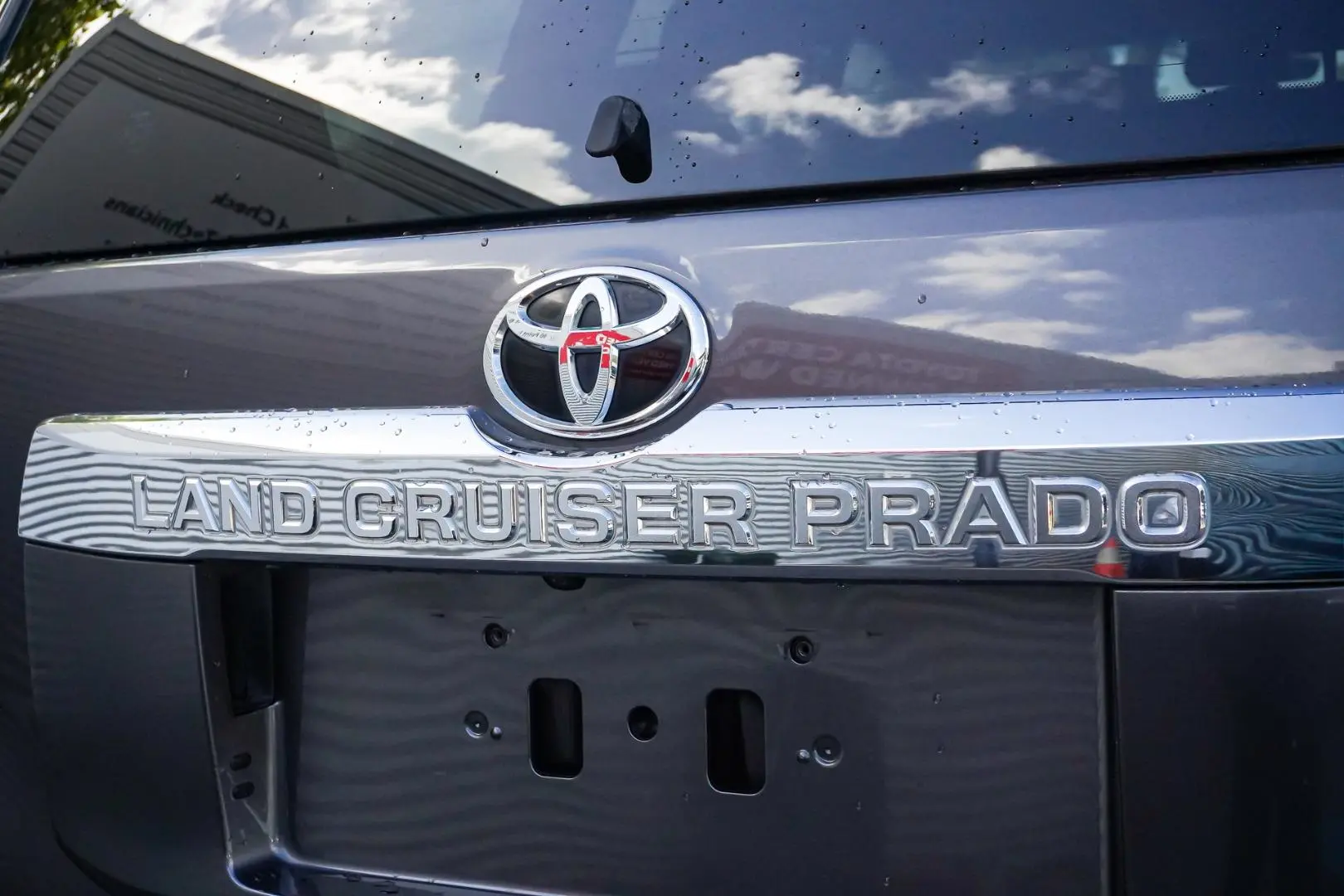 2021 Toyota Landcruiser Prado Gallery Image 15