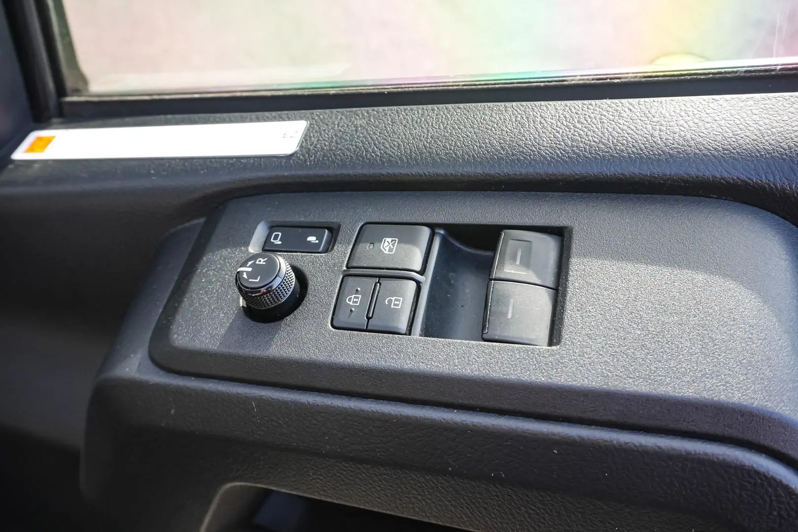 2019 Toyota Hiace Gallery Image 25