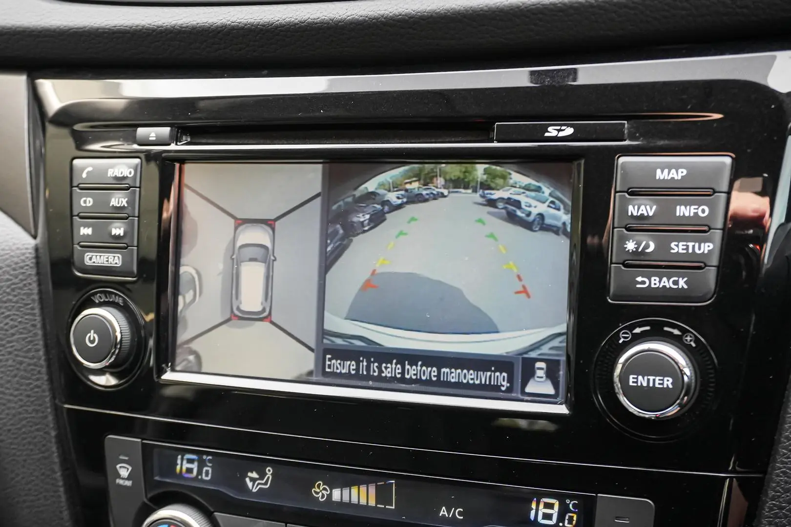 2017 Nissan X-TRAIL Gallery Image 24