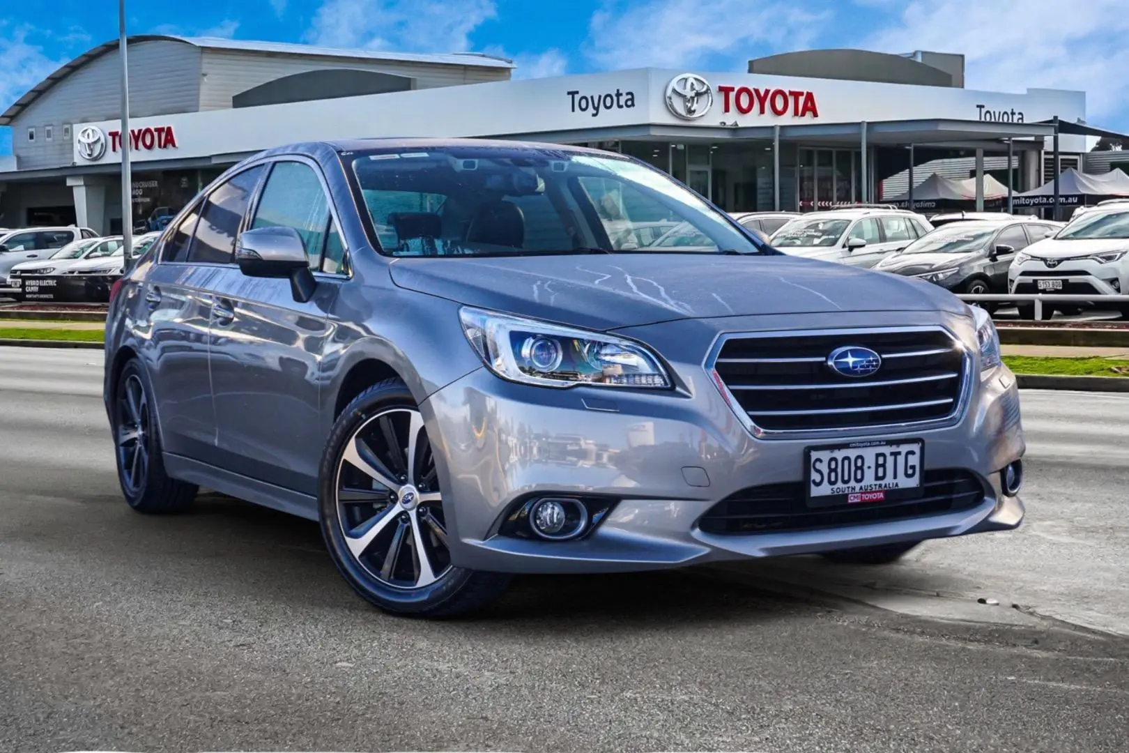 2017 Subaru Liberty Image