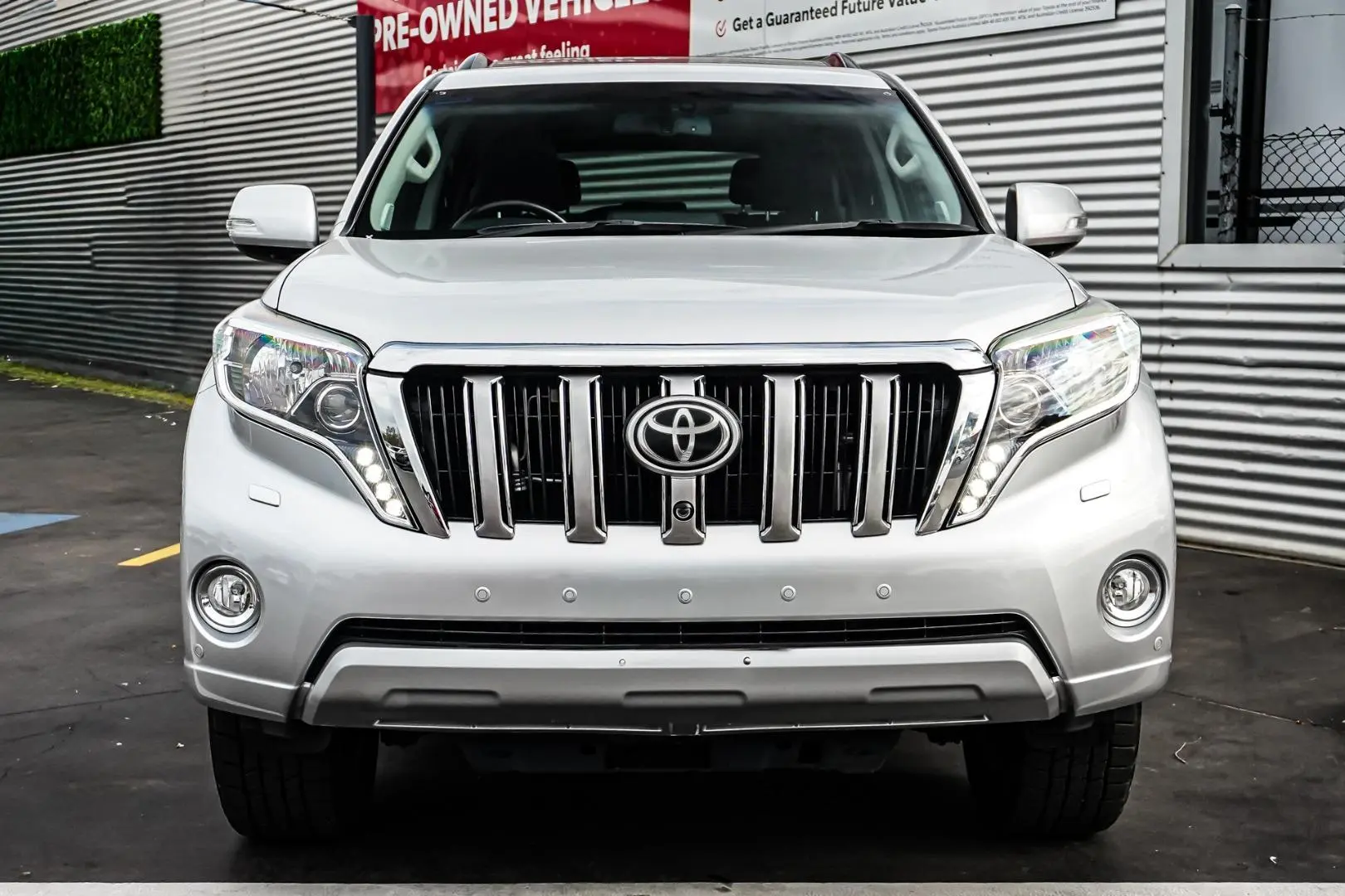 2016 Toyota Landcruiser Prado Gallery Image 5