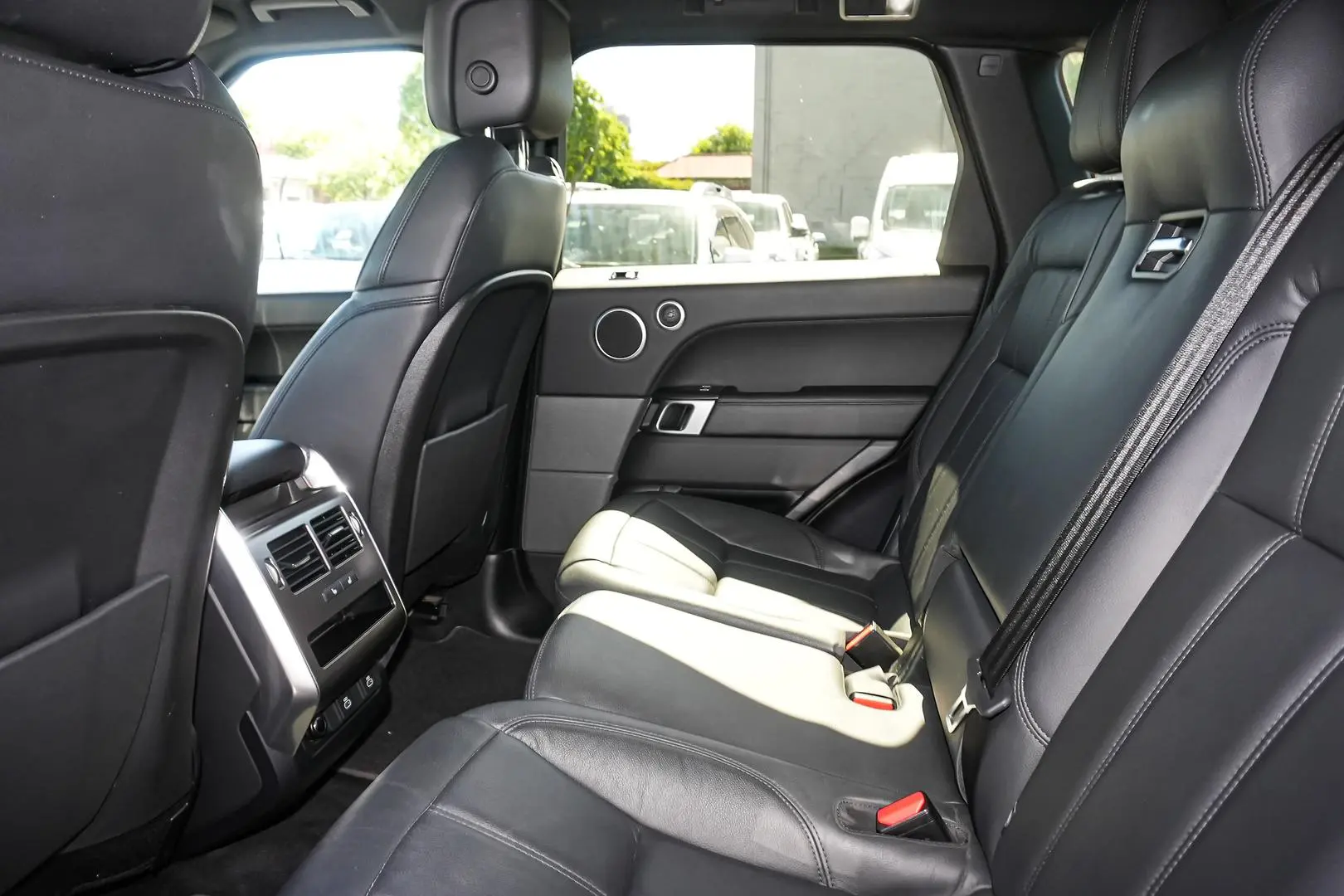 2021 Land Rover Range Rover Sport Gallery Image 8