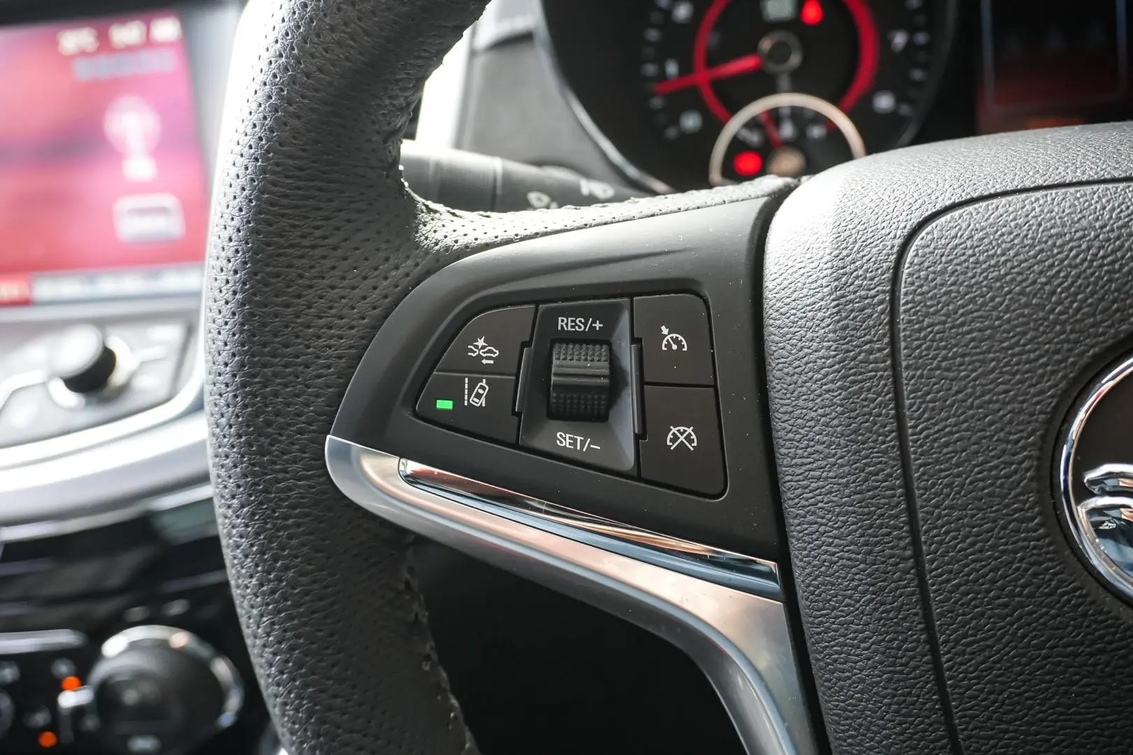 2017 Holden Commodore Gallery Image 16