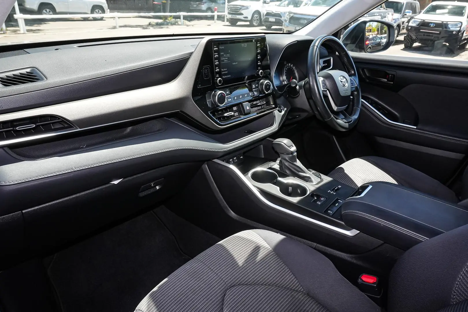 2022 Toyota Kluger Gallery Image 11