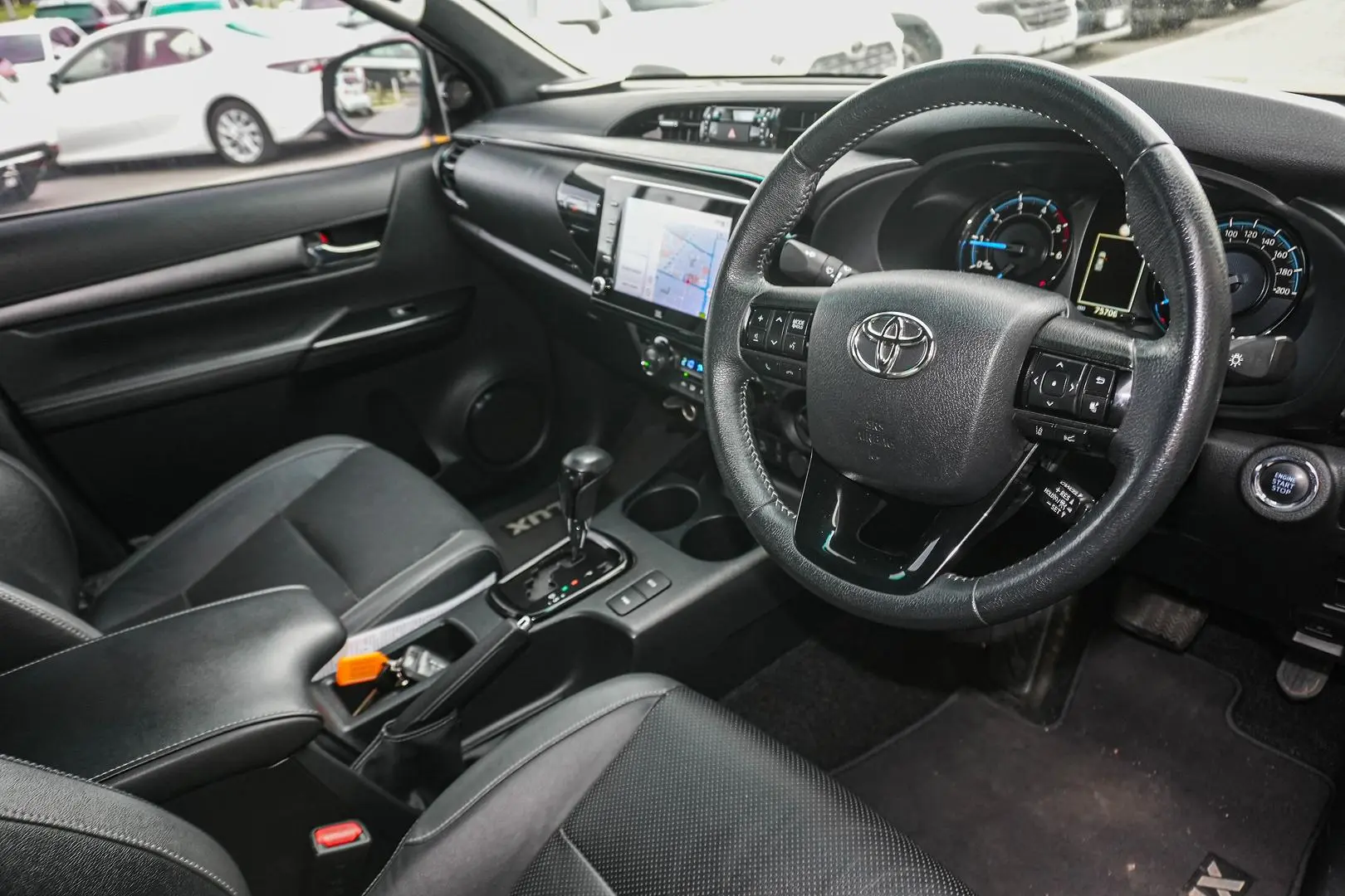 2021 Toyota Hilux Gallery Image 7