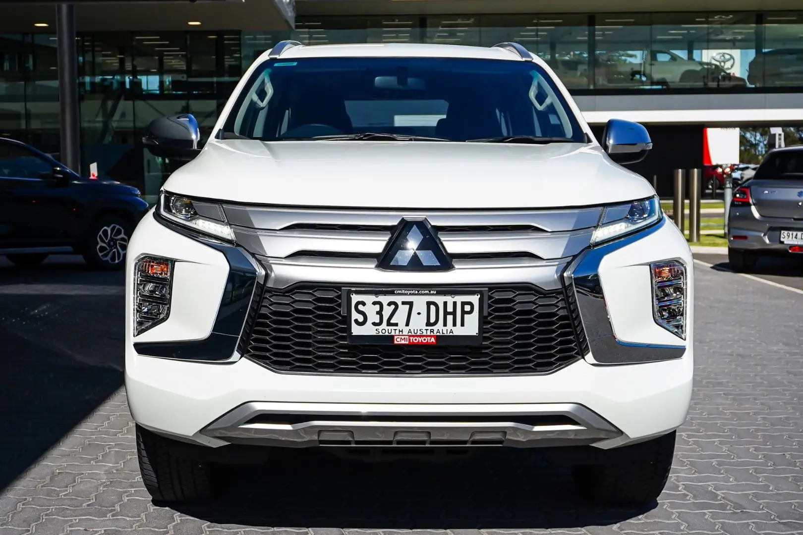 2021 Mitsubishi Pajero Sport Gallery Image 5