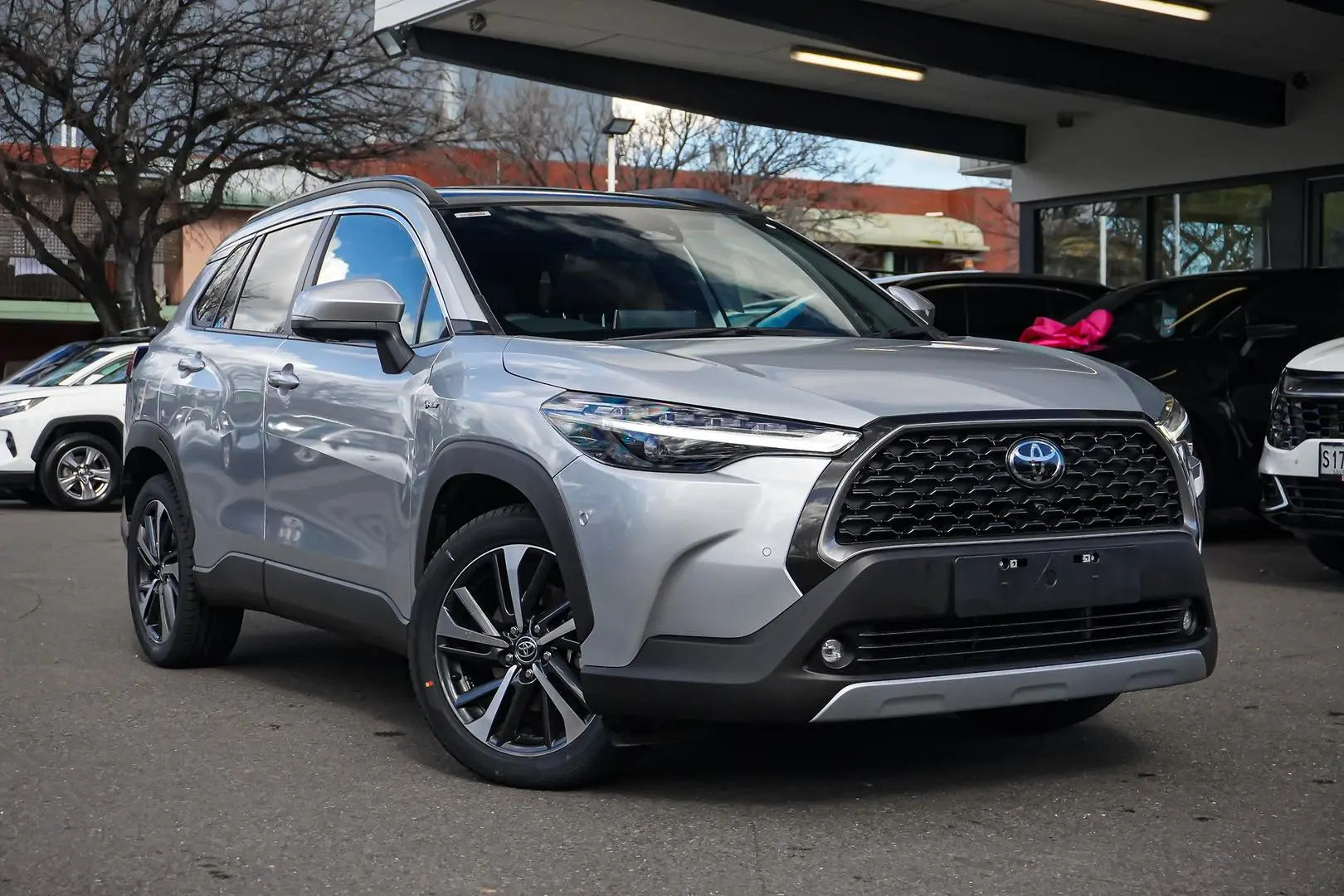 2025 Toyota Corolla Cross Gallery Image 2