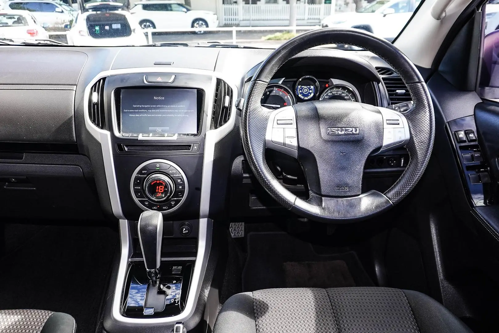 2020 Isuzu MU-X Gallery Image 8