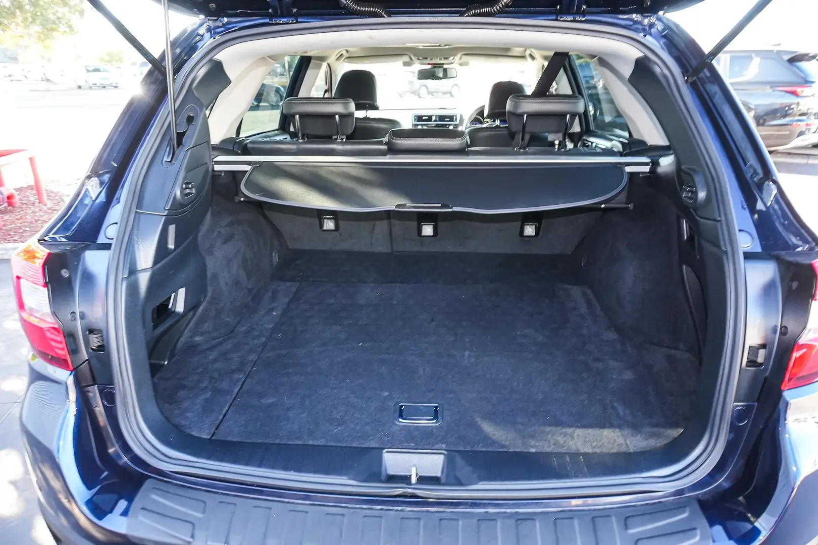 2017 Subaru Outback Gallery Image 11