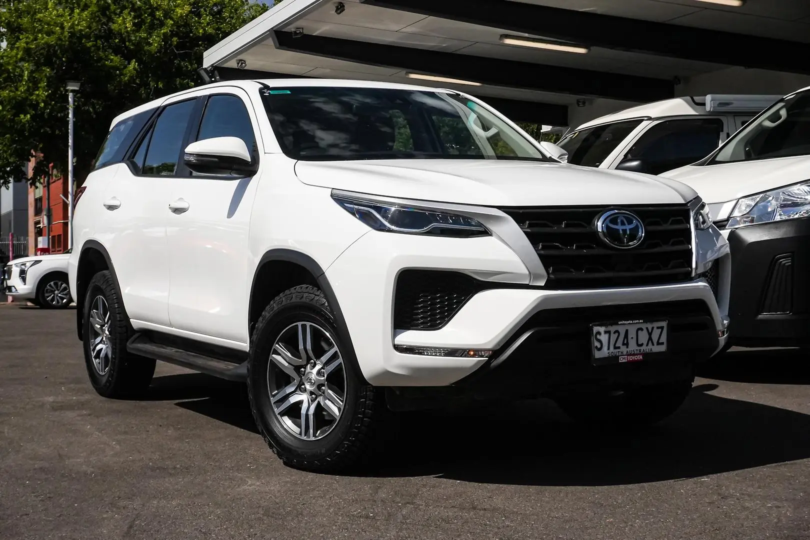 2023 Toyota Fortuner Gallery Image 2
