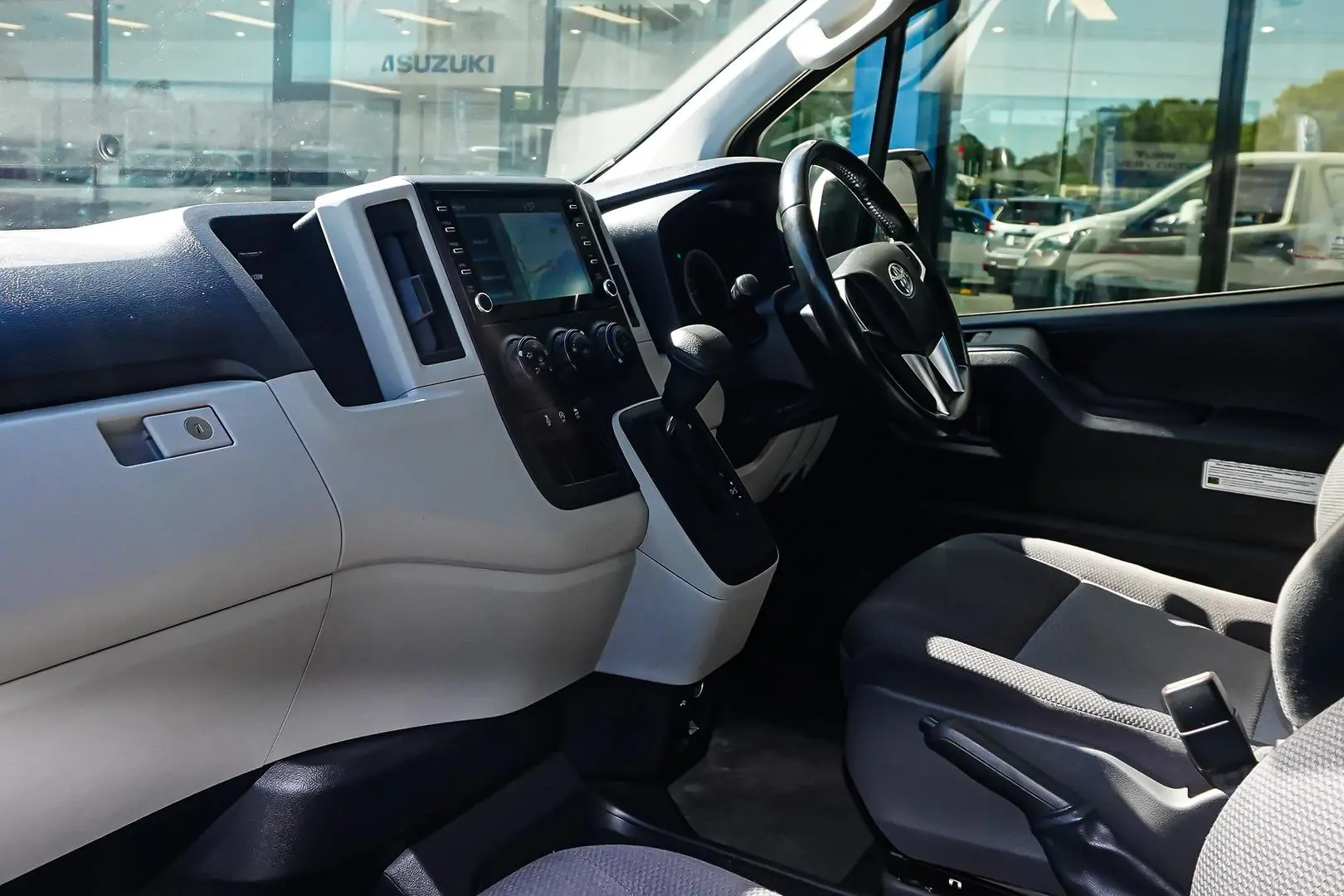 2020 Toyota Hiace Gallery Image 10