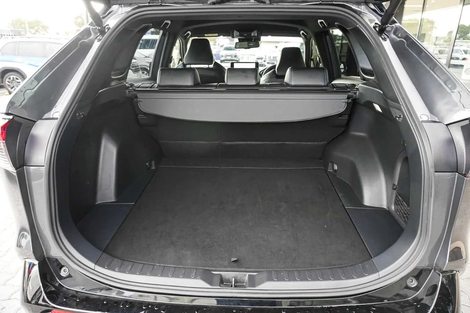 2024 Toyota RAV4 Gallery Image 11