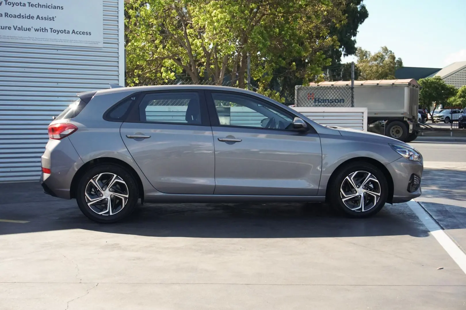 2022 Hyundai i30 Gallery Image 3