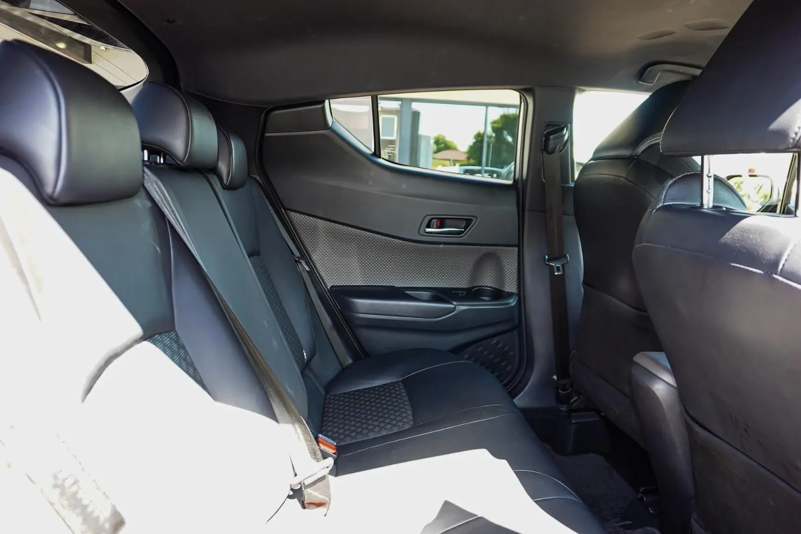 2023 Toyota C-HR Gallery Image 8