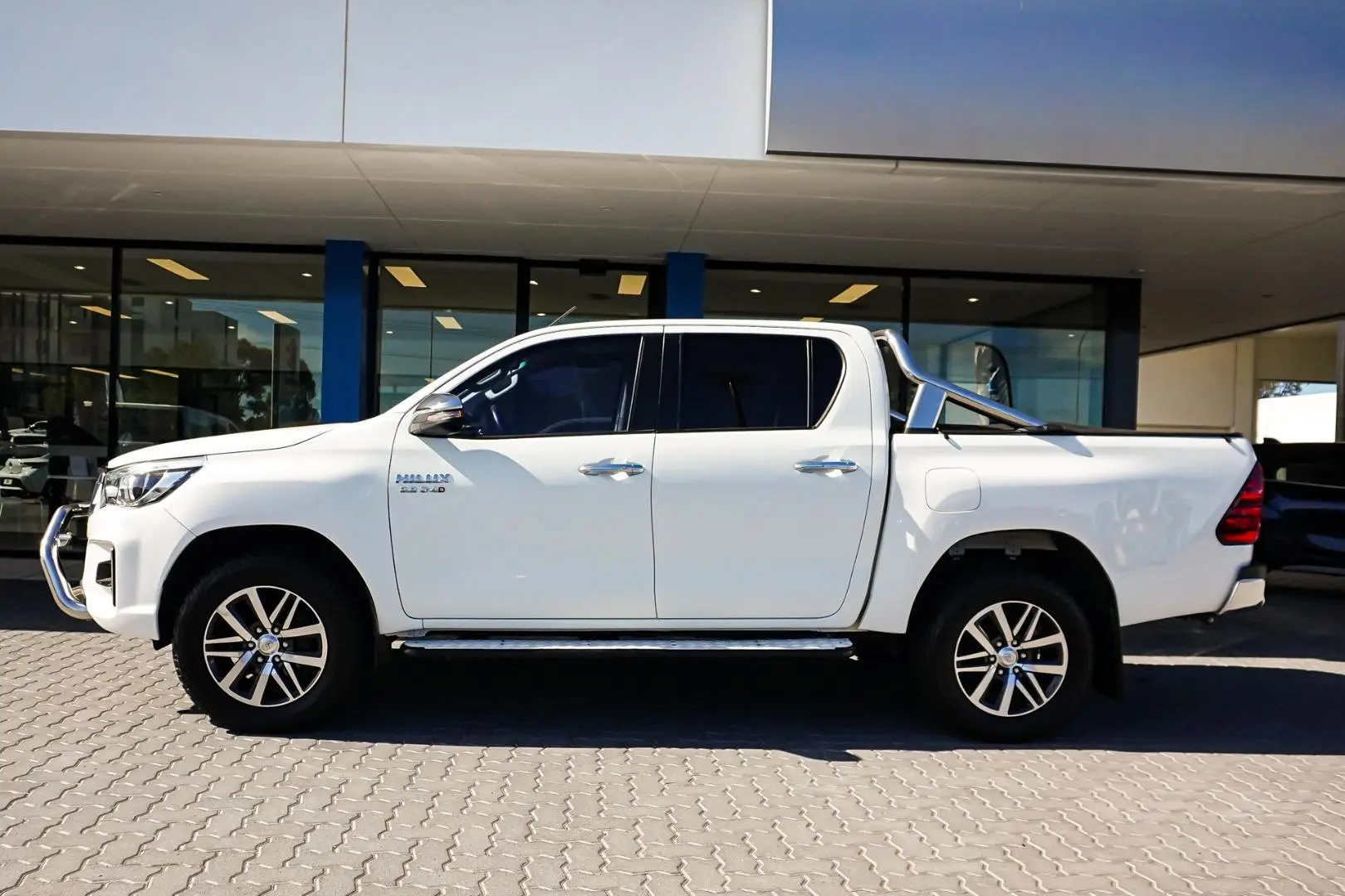 2019 Toyota Hilux Gallery Image 4