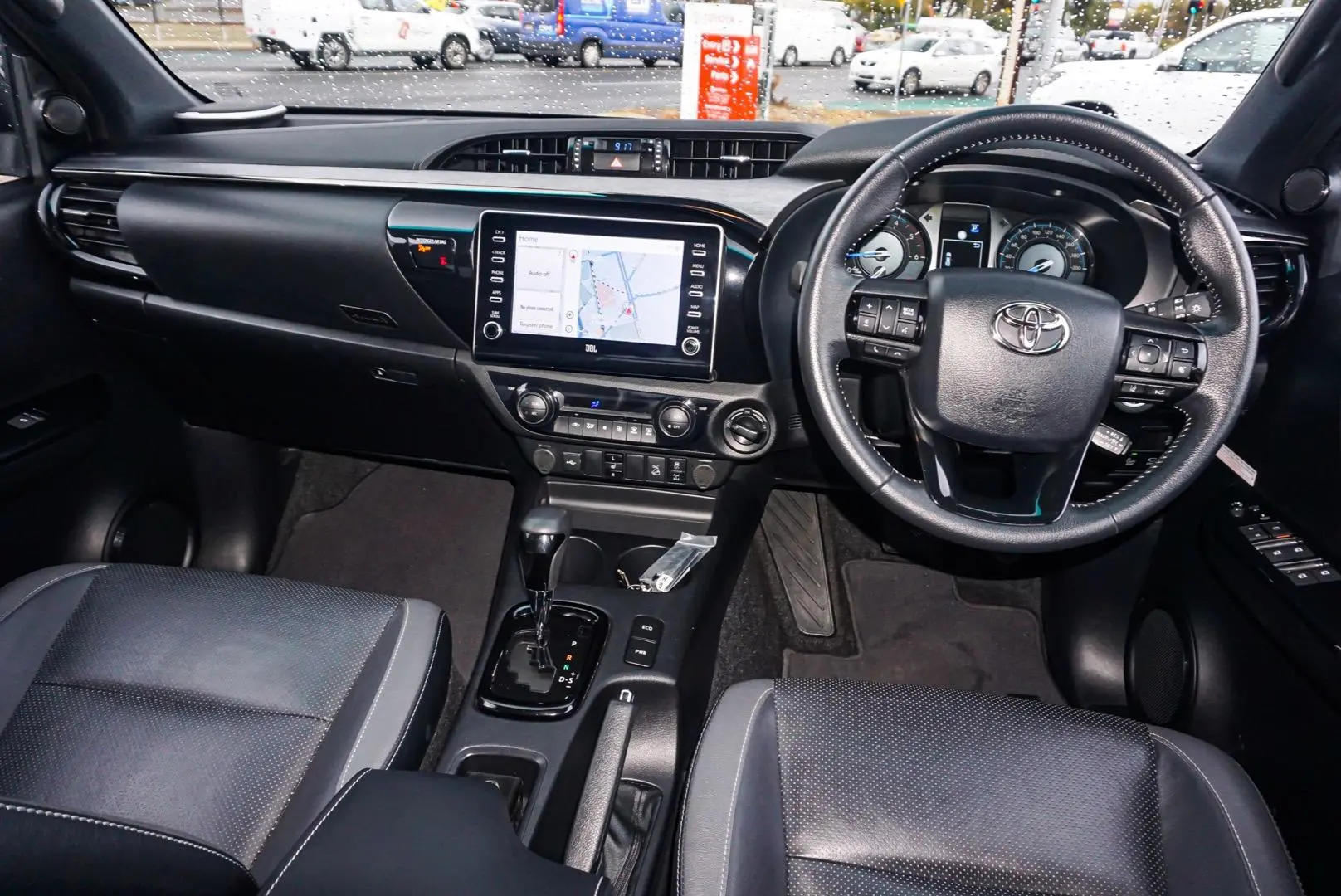 2023 Toyota Hilux Gallery Image 8