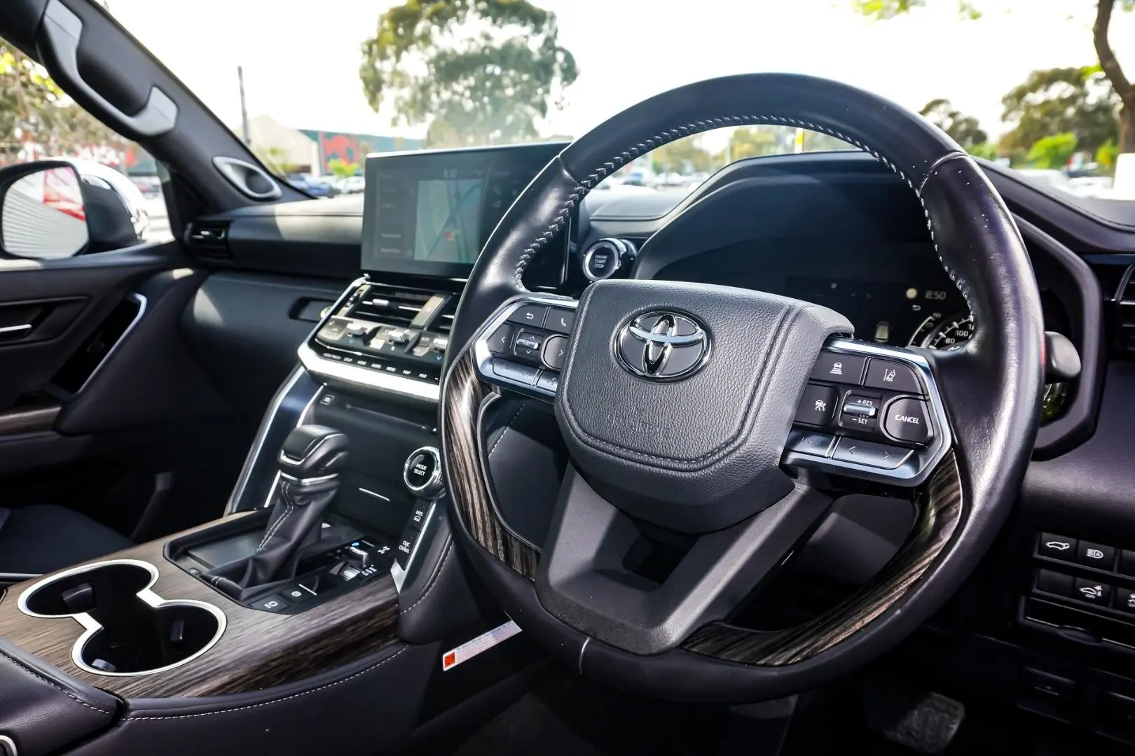 2023 Toyota Landcruiser Gallery Image 6