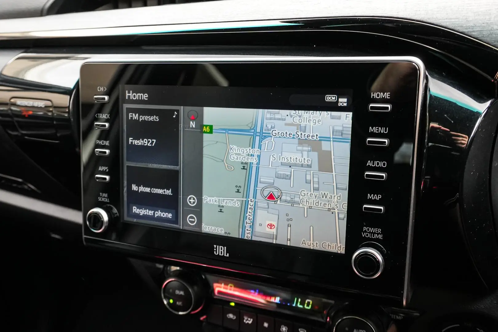 2024 Toyota Hilux Gallery Image 21