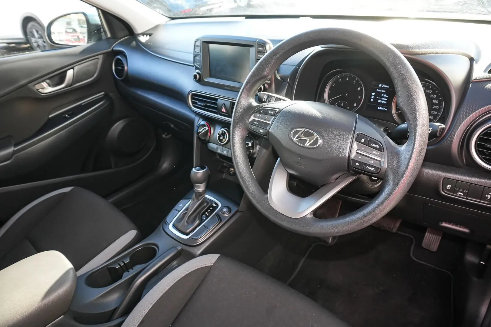 2019 Hyundai Kona Gallery Image 6