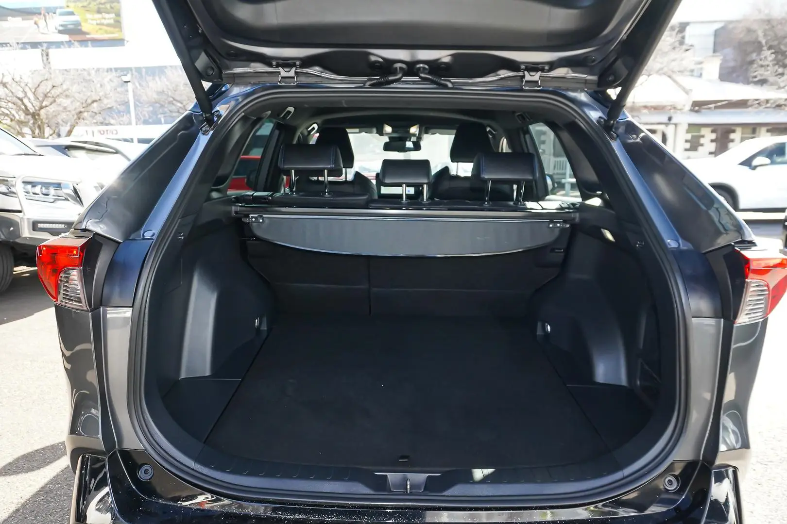 2024 Toyota RAV4 Gallery Image 9