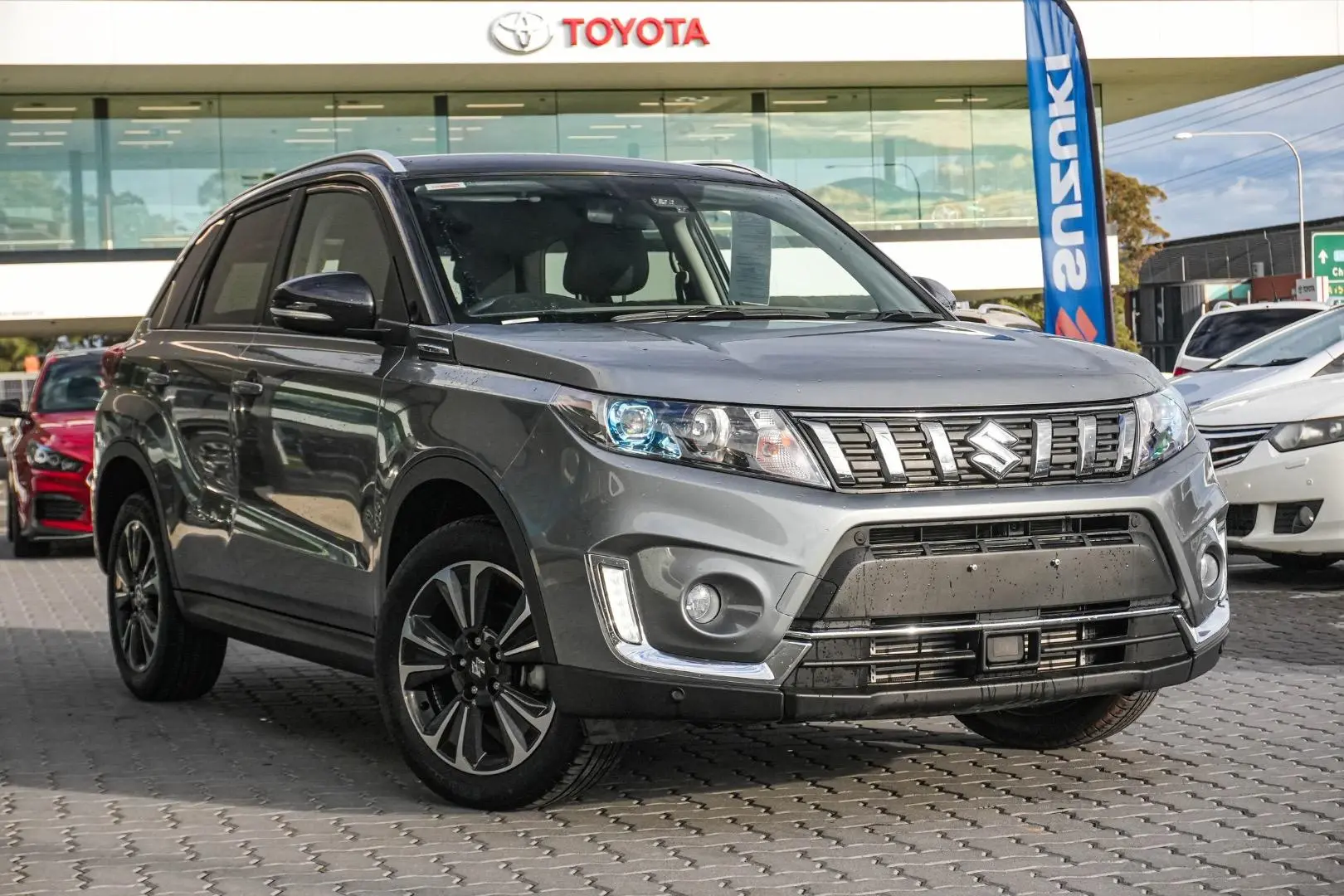 2023 Suzuki Vitara Gallery Image 2