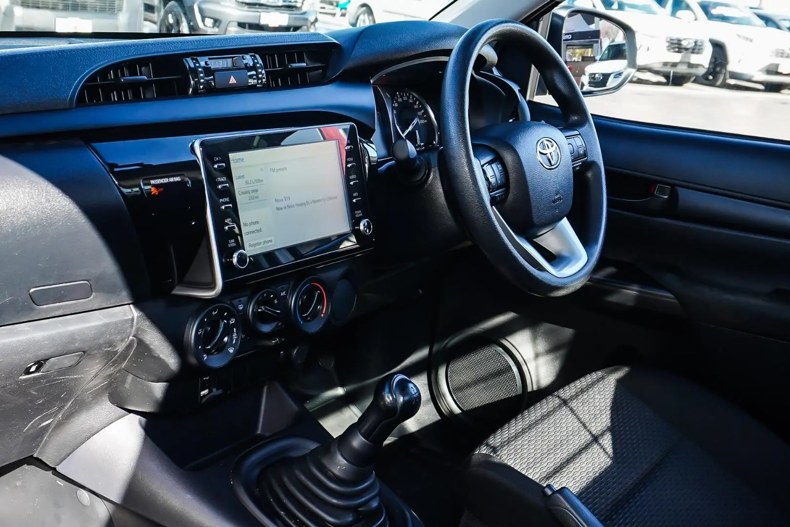2021 Toyota Hilux Gallery Image 7