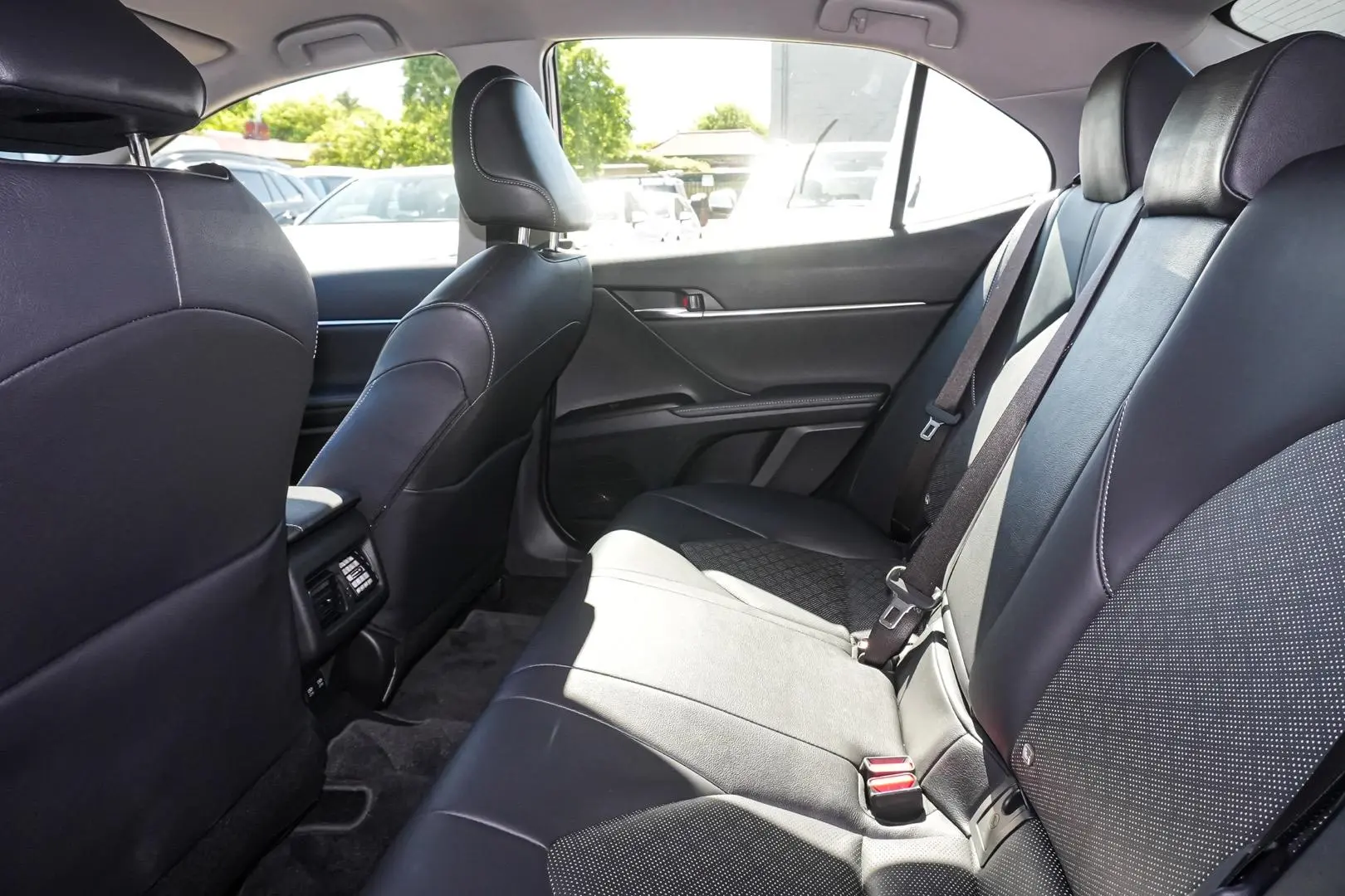 2021 Toyota Camry Gallery Image 8