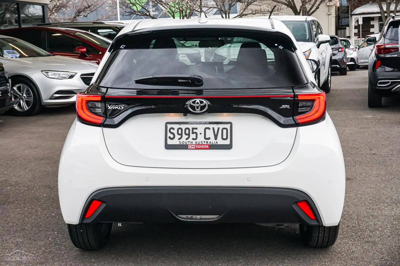 2023 Toyota Yaris Image 6