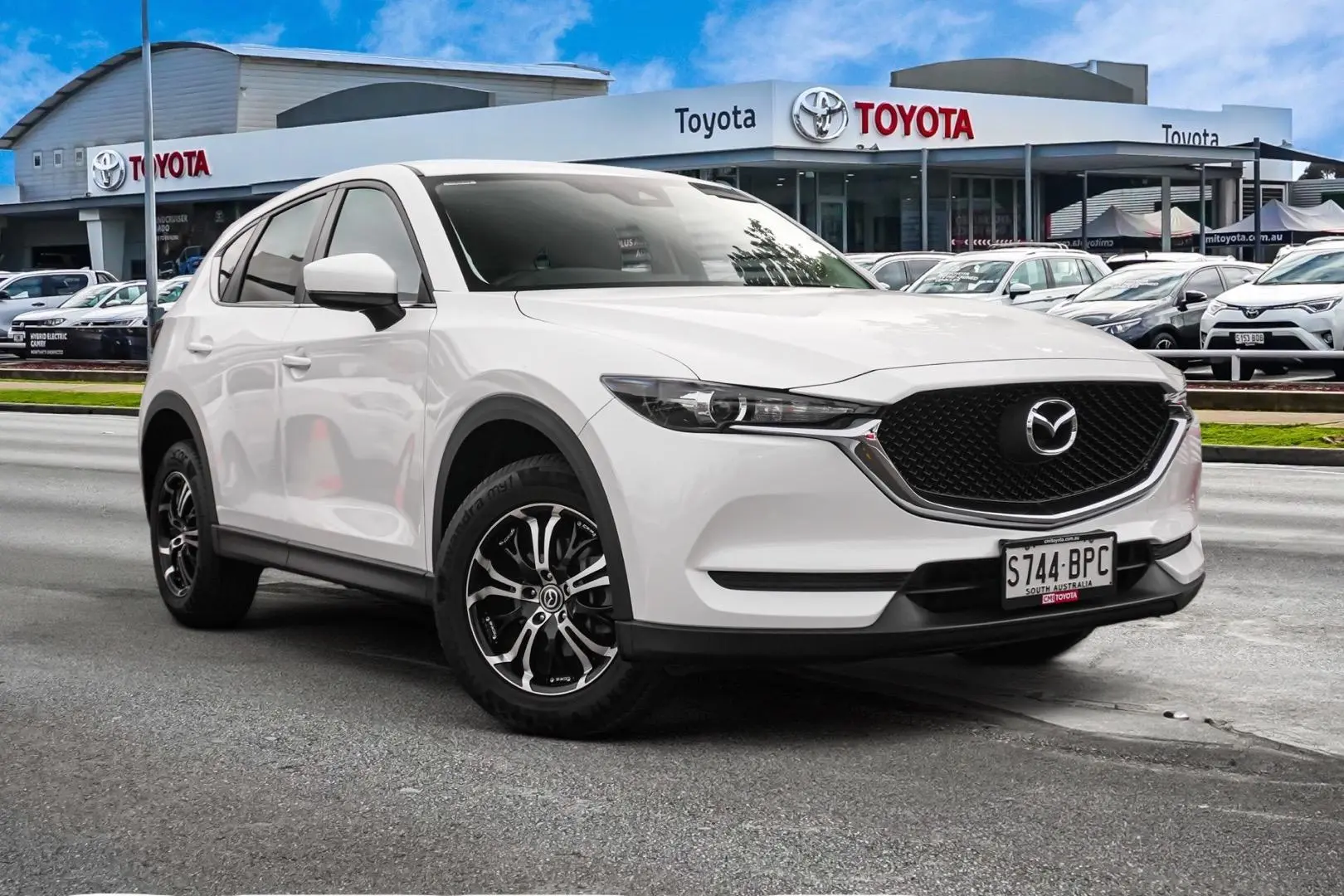 2017 Mazda CX-5 Image