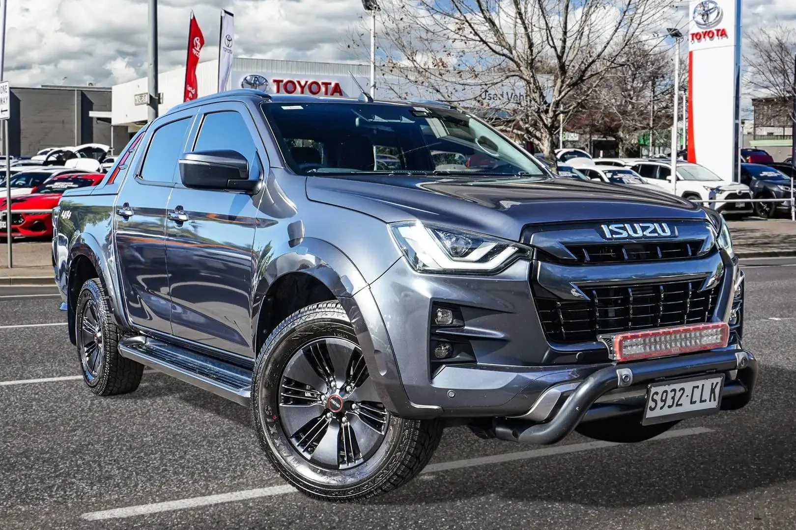 2021 Isuzu D-MAX Gallery Image 1