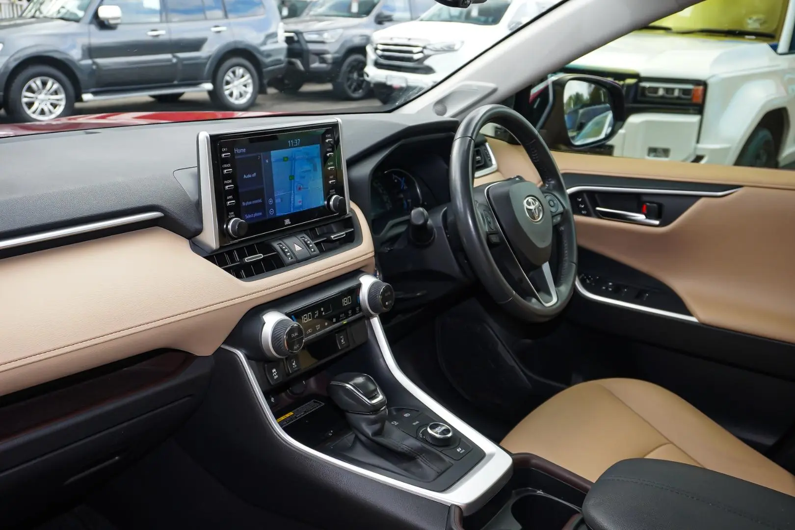 2021 Toyota RAV4 Gallery Image 11