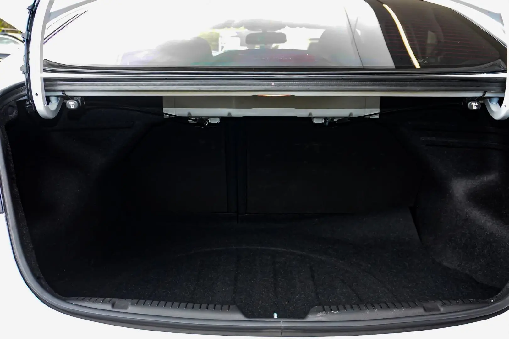 2014 Hyundai Elantra Gallery Image 10