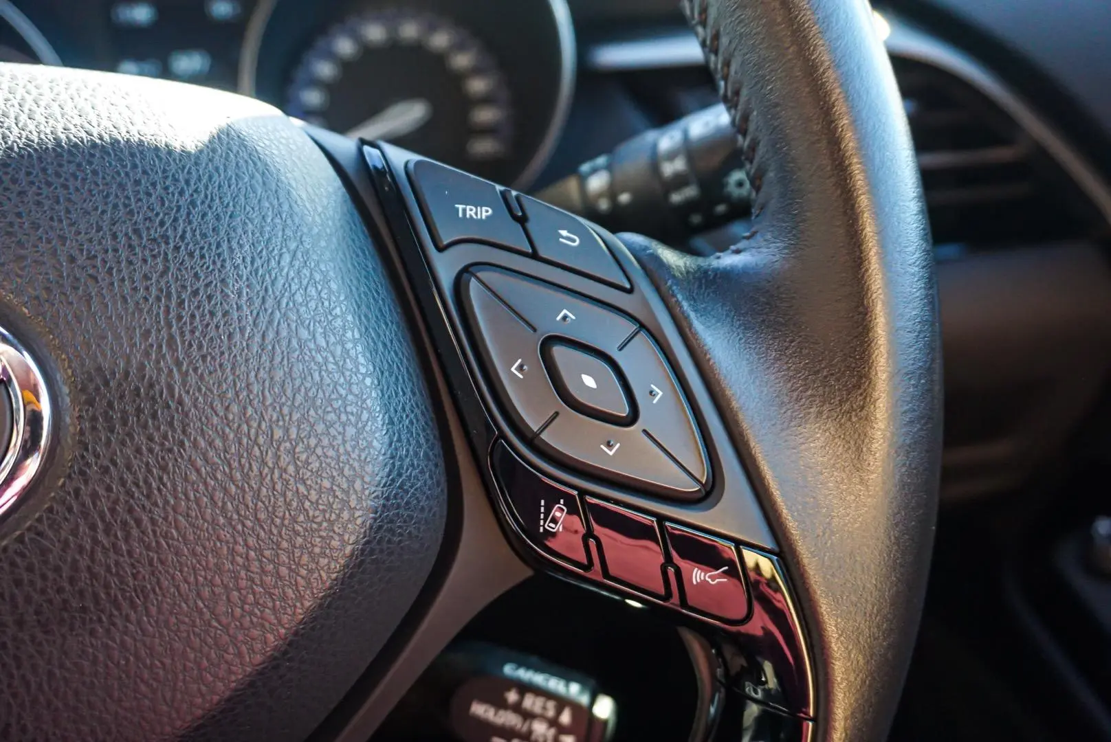 2023 Toyota C-HR Gallery Image 21
